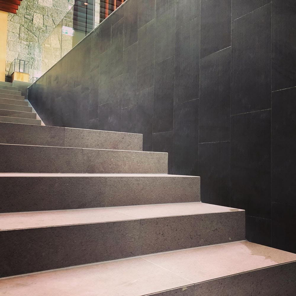 Reust-Platten_Treppen-01.jpg