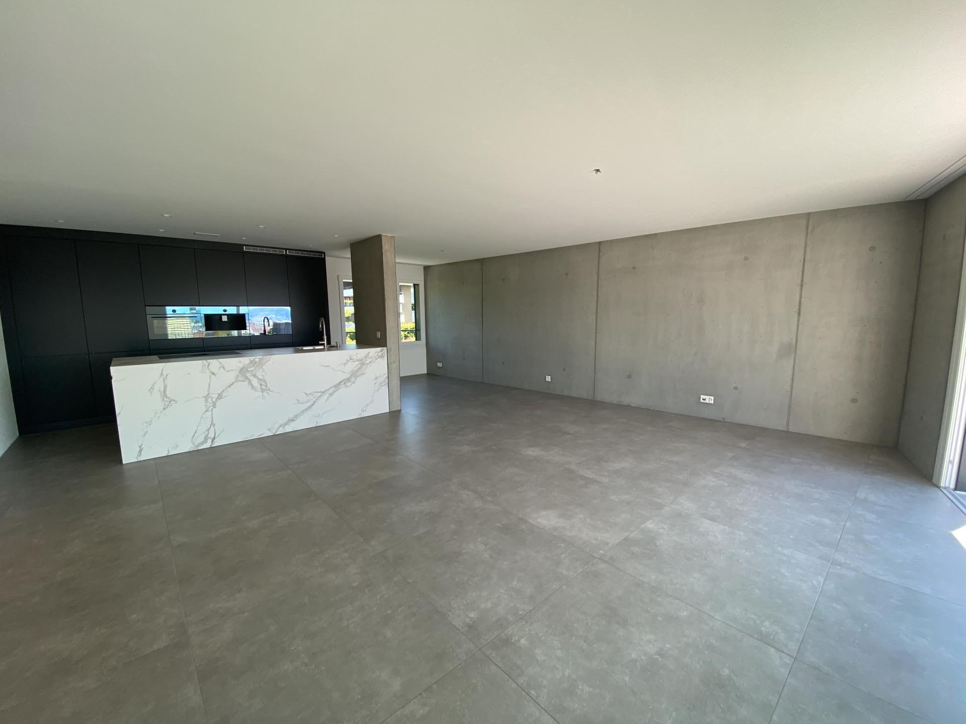Reust-Platten_Wohnzimmer-01.jpg